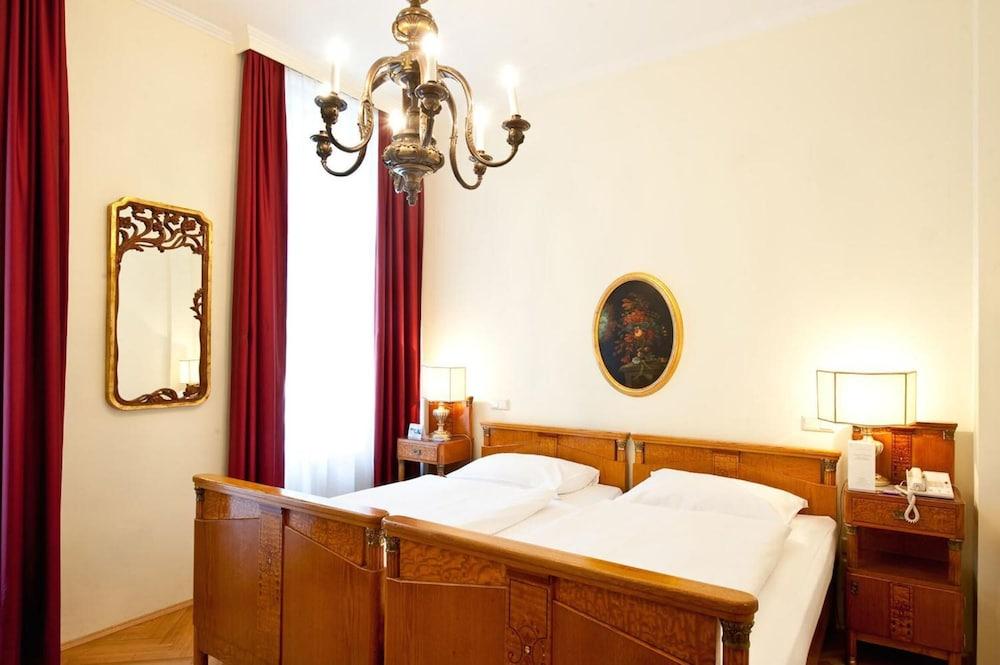 Graben Hotel Vienna Room photo